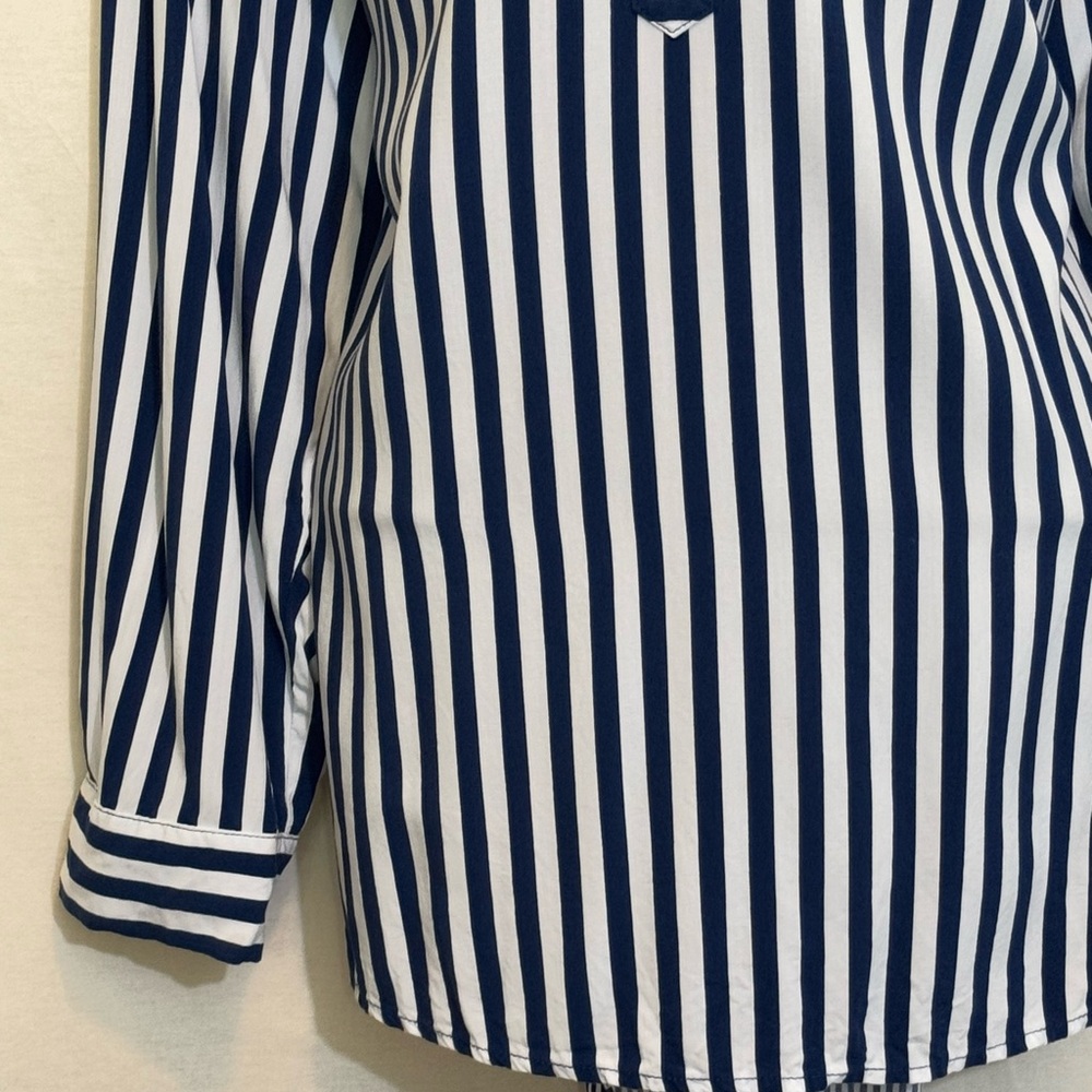 C-119 Jane &‎ Delancey PLUS SIZE 2X Blue & White Stripe Long Sleeve Blouse - Picture 2 of 15